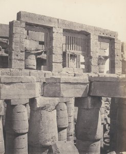 Karnak Théby, Palác - Hypostyle Hall - Okno a hlavní města ..., 1851-52, tištěno 1853-54. od Félix Teynard