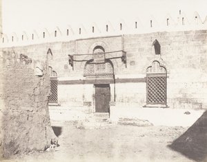 Souâdj, Hrobka Mouràd-Bey - Vchod do mešity, 1851-52, tištěno 1853-54. od Félix Teynard
