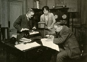 Hornblower se vzdává, 1920, 1928. od Foulsham and Banfield
