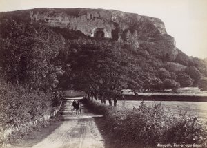 Abergele, jeskyně Tan-yr-ogo, 70. léta 19. století. od Francis Bedford