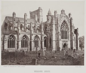 Melrose Abbey, asi 1857 (albumenový tisk) od Francis Frith