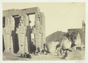 Osiris Pillars a Great Fallen Colossus, v Memnonium, Théby, 1857. od Francis Frith