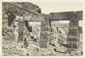 Portikus chrámu Cerf Hossayn, Núbie od Francis Frith