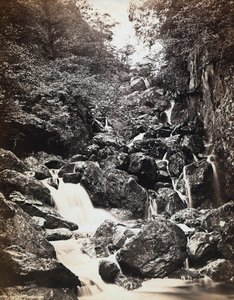 Říční krajina poblíž Derwentwater ve Velké Británii. od Francis Frith