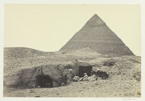 Skalní hrobky a Belzoniho pyramida, Gizeh, 1857. od Francis Frith