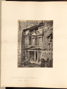 Nádherný skalní chrám, "El Khusne", Petra, Edom od Francis Frith