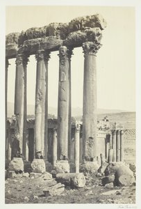 Velké sloupy a menší chrám, Baalbec, 1857. od Francis Frith
