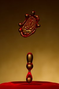Dynamic Gold Red Splash od Francois Casanova