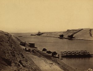 Jezero Timsah, Suez naproti chatě