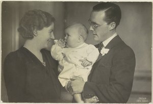 Portrét Juliany, královny Nizozemska, Bernharda van Lippe-Biesterfelda a Beatrix, královny Nizozemska od Franz Ziegler