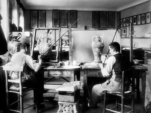 Dekoratéři v továrně Ginori, v Doccia u Florencie, 1937 (skleněná deska)