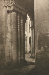Kamera: Katedrála Ely: Vzpomínka na Normany, 1903.