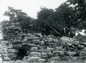 Budova ElandAntelope Paddock v londýnské zoo, červen 1924 od Frederick William Bond