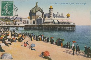 Pláž a Palais de la Jetee, Nice. Pohlednice odeslána v roce 1913. od French Photographer