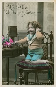 Dítě pomocí telefonu od French Photographer