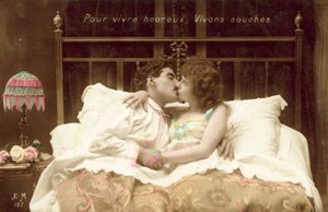 Pár líbání v posteli od French Photographer