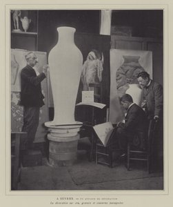 Dekorační dílna v porcelánce Sevres, Francie (č/b foto) od French Photographer