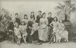 Ferdinand De Lesseps s manželkou a dětmi (černobílé foto) od French Photographer