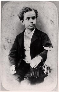 Fernand Pelloutier (1867-1901) jako dítě (černobílá fotografie) od French Photographer