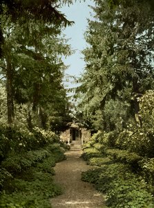 Zahradní cesta v zahradě Clauda Moneta, Giverny od French Photographer