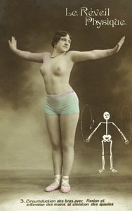 Polonahá žena při cvičení (barevná fotografie) od French Photographer
