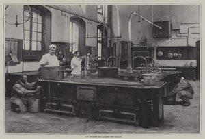 Kuchyně Lycee Janson-de-Sailly, Paříž (černobílá fotografie) od French Photographer
