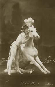 La Belle Titcomb (čb fotografie) od French Photographer