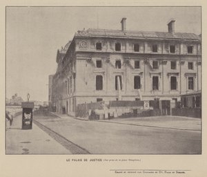 Pařížská komuna, Justiční palác, pohled z Place Dauphine (černobílá fotografie) od French Photographer