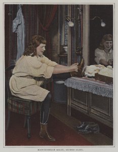 Mademoiselle Salle, druhý sujet, ve své šatně (barevné foto) od French Photographer