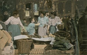 Stánek na trhu v Les Halles v Paříži, Francie. Pohlednice odeslána v roce 1913. od French Photographer