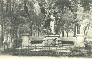 Památník fabulisty La Fontaine, Jardin du Luxembourg (černobílá fotografie) od French Photographer