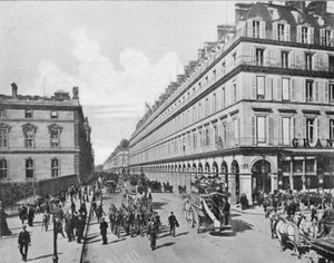 Paříž - Rue de Rivoli (černobílá fotografie) od French Photographer