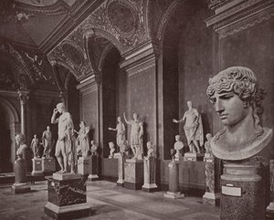 Paříž: Augustova galerie, muzeum Louvre (černobílá fotografie) od French Photographer