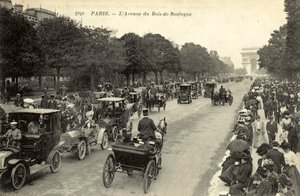 Paříž, Avenue Du Bois De Boulogne od French Photographer