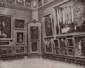 Paříž: Salon Carre v Louvru (černobílá fotografie) od French Photographer