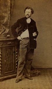 Portrét Alexandra Bidy (černobílá fotografie) od French Photographer