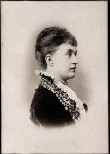 Portrét princezny Adelheid Marie z Anhalt Dessau (1833-1916), velkovévodkyně lucemburské. od French Photographer