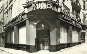 Restaurace Prunier (černobílá fotografie) od French Photographer