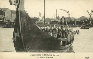 Replika vikingské lodi (černobílá fotografie) od French Photographer