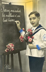 Školák píše na tabuli (barevná fotografie) od French Photographer