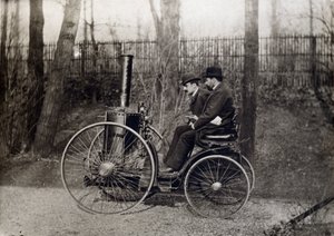 První parní vozidlo řízené hrabětem Dionem od French Photographer
