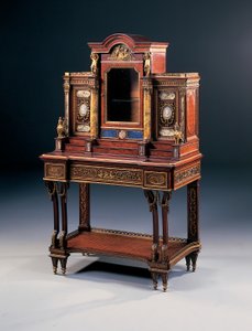 A bureau de dame, Maison Millet, cca 1880 (ormolu a polodrahokamy upevněné na ořechu a mahagonu) (362850) od French School
