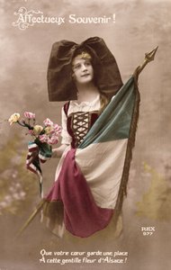 Láskyplná vzpomínka! Ať si tvé srdce uchová místo pro tento sladký květ Alsaska!, pohlednice, 1914-18 od French School