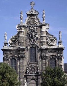 Barokní architektura: Fasáda kostela jezuitů (současné muzeum sakrálního umění) (1692). Cambrai, sever (59). od French School