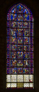 Katedrála v Chartres, vitráže: život apolinářského světce a sbor andělů od French School