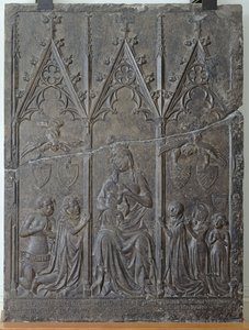 Pohřební stéla rodiny Sacquespee, ze hřbitova St. Nicaise v Arras, 1376 (tournai kámen) od French School
