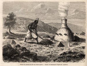 Tavení železné rudy ve Fouta Djalon, Senegal, kresba od Hadamarda, která ilustruje cestu poručíka Lamberta do Fouta Djalon v roce 1860. Rytina v časopise "Le tour du monde" 1861. Selvova sbírka. od French School
