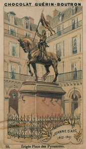 Johanka z Arku, 1412-1431, postavený Place des Pyramides od French School