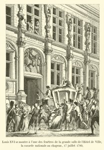 Ludvík XVI. se ukazuje u jednoho z oken velkého sálu Hôtel de Ville, národní kokarda na klobouku, 17. července 1789 od French School