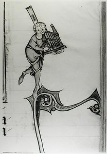 Ms Fr 95 fol.273 Hudebník hrající na přenosné varhany, z lHistoire de Merlin, c.1280-90 od French School